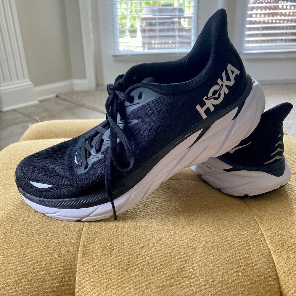 Hoka Clifton 8 Womens size 8